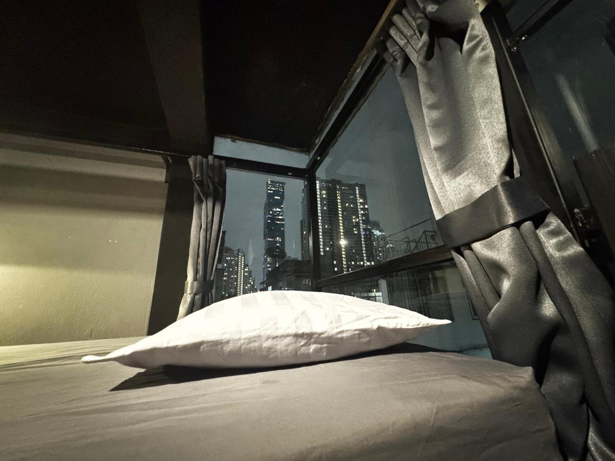 Stay At Pan Hostel Bangkok Eksteriør billede