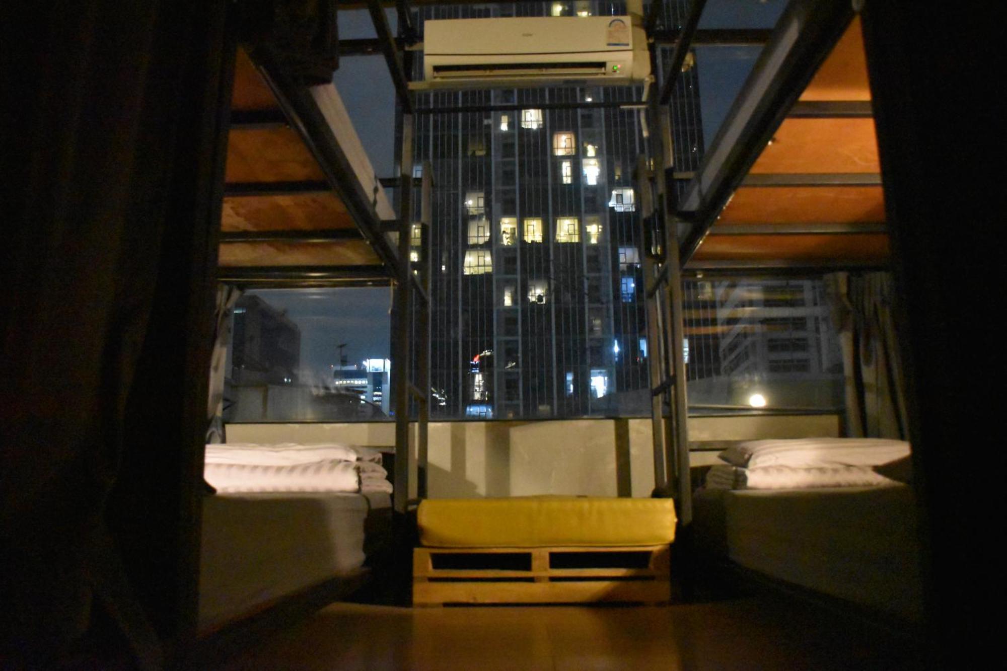 Stay At Pan Hostel Bangkok Eksteriør billede