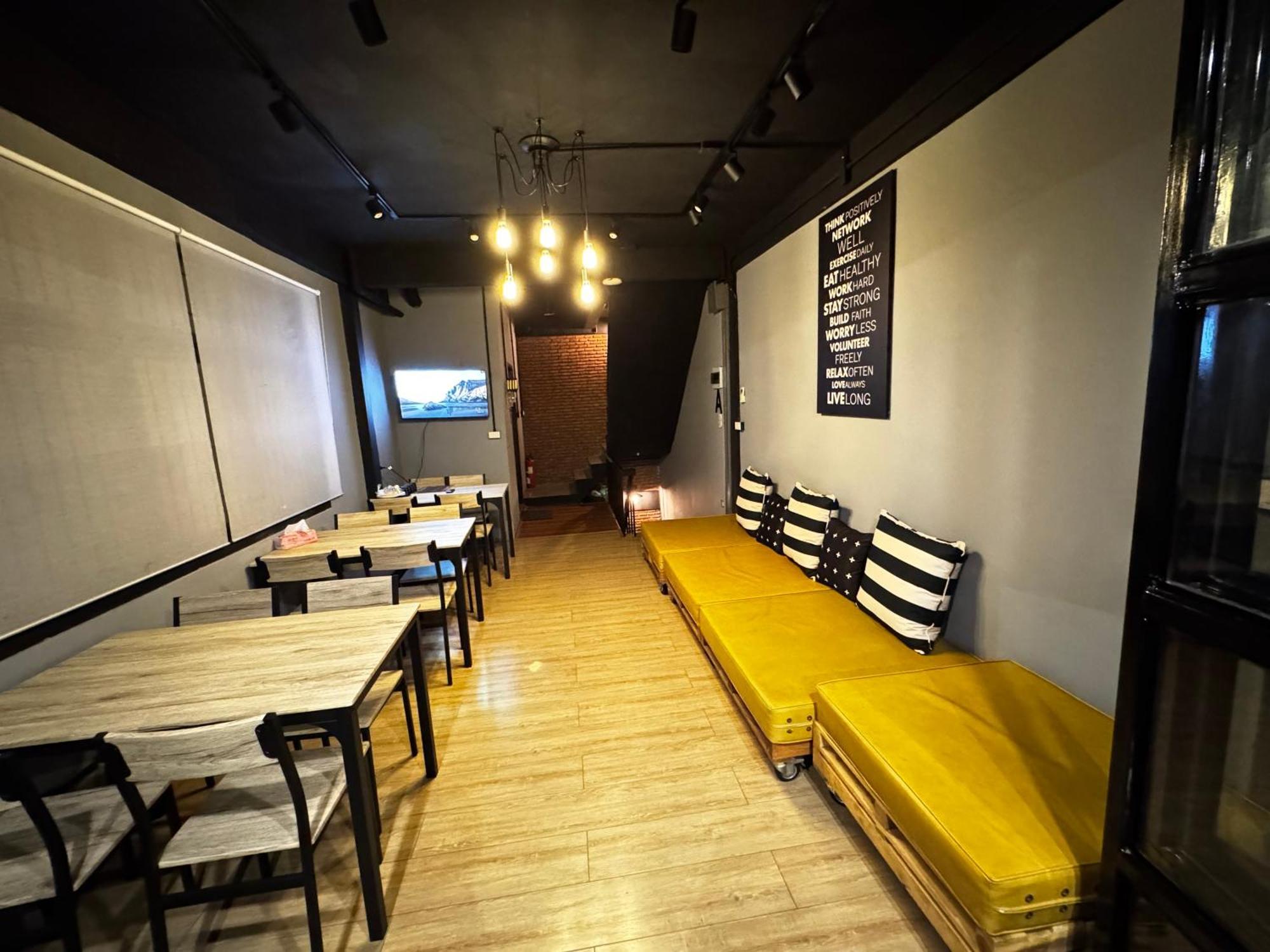 Stay At Pan Hostel Bangkok Eksteriør billede