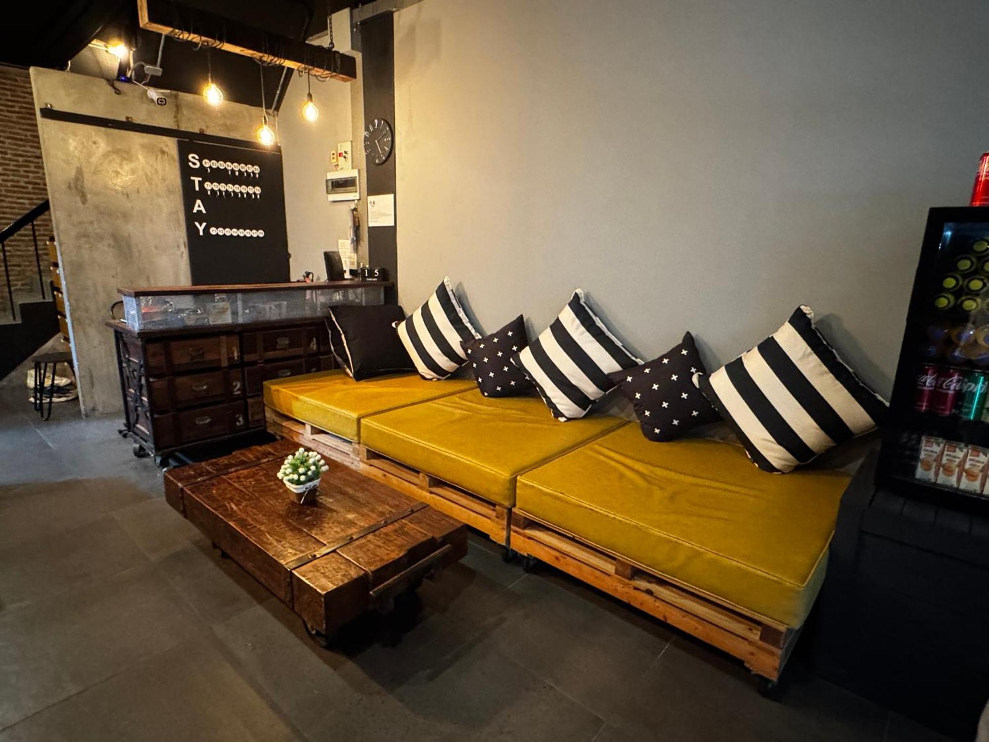 Stay At Pan Hostel Bangkok Eksteriør billede